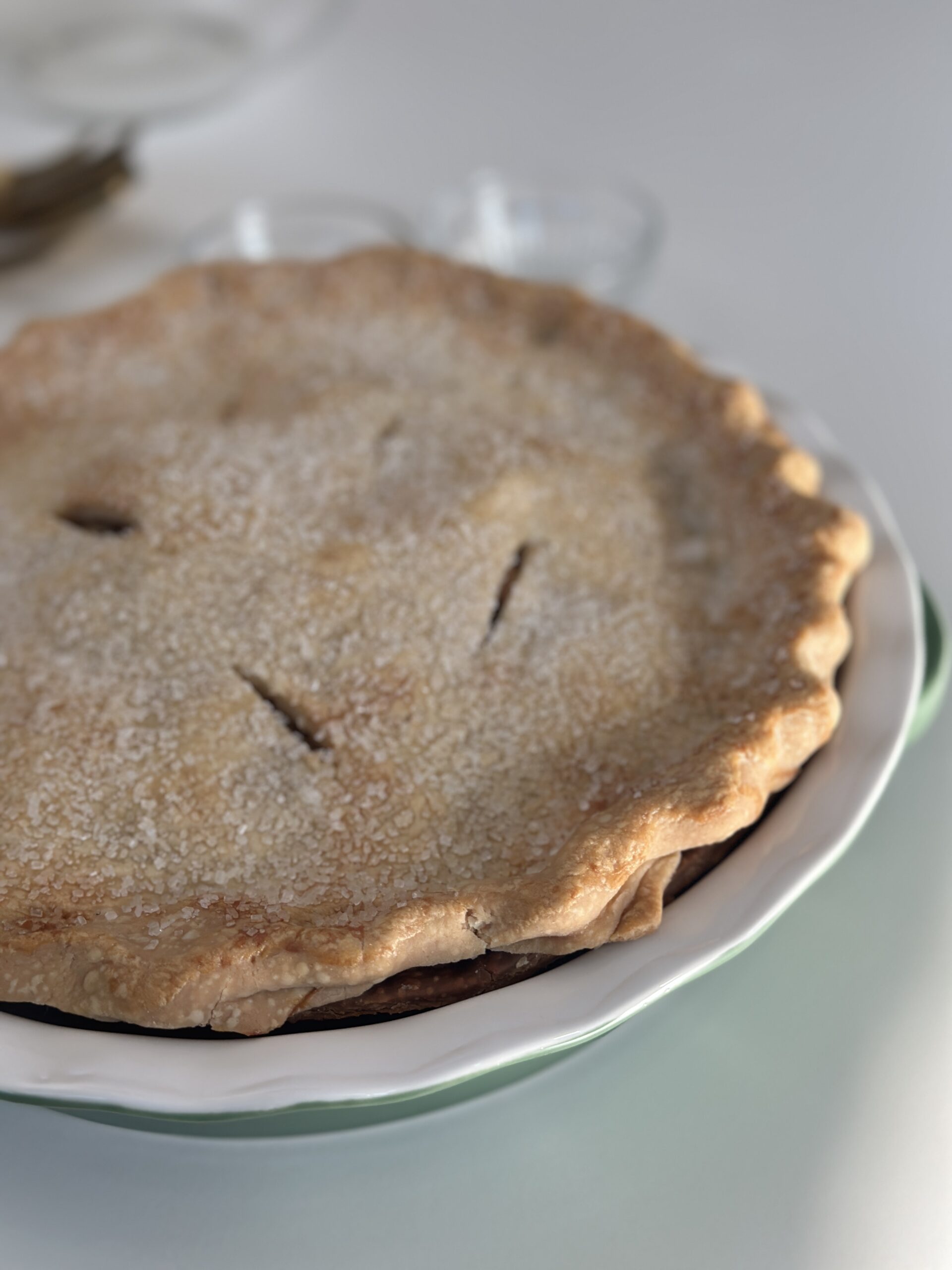 The Perfect Homemade Autumn Spiced Apple Pie with Double Crust